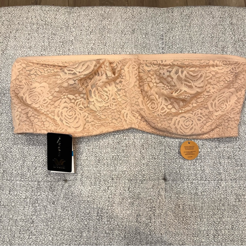 Wacoal Lace Bandeau Bra in beige 38DDD $18